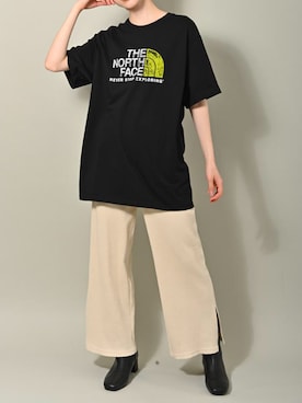 「THE NORTH FACE（ザノースフェイス）のアイテム（Tシャツ/カットソー）」を使った、ROCKSTE【公式アカウント】さん（レディース・158cm）の夏コーディネート