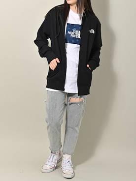 「THE NORTH FACE（ザノースフェイス）のアイテム（パーカー）」を使った、ROCKSTE【公式アカウント】さん（レディース・160cm）の秋コーディネート