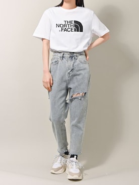「THE NORTH FACE（ザノースフェイス）のアイテム（Tシャツ/カットソー）」を使った、ROCKSTE【公式アカウント】さん（レディース・160cm）の夏コーディネート