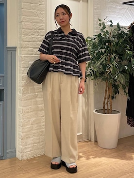 「LOWRYS FARM（ローリーズファーム）のヤワラカルイ２ＷＡＹショルダーＢＡＧ 115210（ショルダーバッグ、ブラック系）」を使った、Himeさん（レディース・158cm）の夏コーディネート