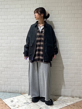 「PAGEBOY（ページボーイ）のサイドタックルーズウラケパンツ/イージーパンツ【4color・2size】（スウェットパンツ）」を使った、きゃぷさん（レディース・157cm）の秋コーディネート