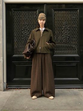 「soerte（ソエルテ）のWide straight herringbone tweed slacks/ワイドストレートヘリンボーンスラックス（スラックス）」を使った、Ryuさん（メンズ・183cm）の秋コーディネート