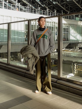 「soerte」｜「アイテム（スウェット）」を使った、Ryuさん（メンズ・183cm）の春コーディネート