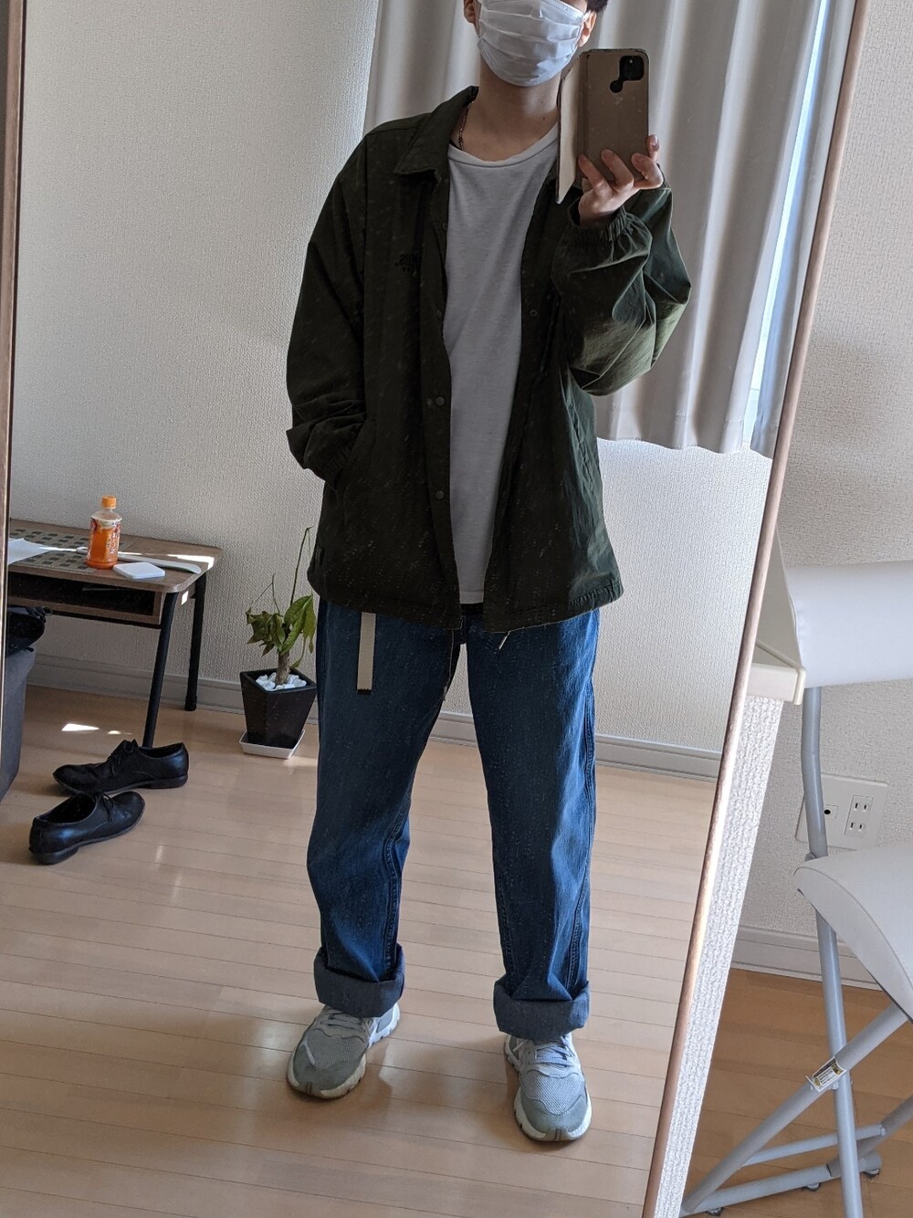 「春」｜「ほうじ茶のアイテム（その他小物、オレンジ系）」を使った、dimentica_il8_tempoさん（メンズ・173cm）の春コーディネートの1枚目の写真