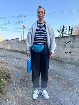 「アイテム（ボディバッグ/ウエストポーチ）」を使った、まなころさん（レディース・160cm）の秋コーディネート