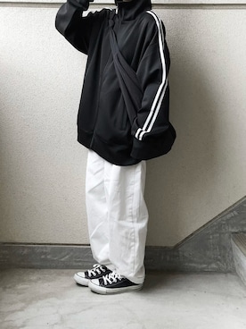 「アイテム（ジャージ）」を使った、あやたさん（レディース・152cm）の秋コーディネート