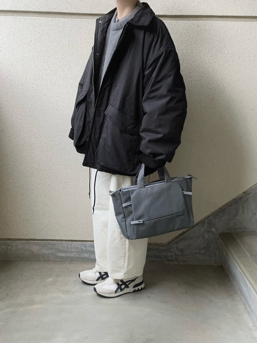 「FREAK'S STOREのコットンショートブルゾン（ブルゾン、ブラック系）」を使った、あやたさん（レディース・152cm）の冬コーディネートの1枚目の写真