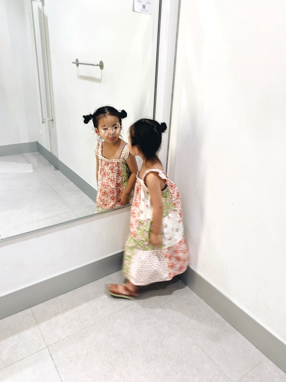 「夏コーデ、キッズコーデ、キッズファッション、リラックススタイル、おんなのこ、女の子コーデ、4歳、ワンピース、プチプラ、H&M」｜「H&Mのアイテム（ワンピース/ドレス、その他）」を使った、yukiさん（レディース・154cm）の夏コーディネートの1枚目の写真