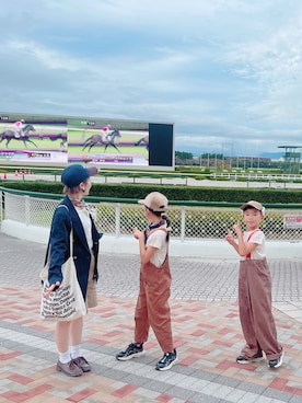 「アイテム（オールインワン・サロペット）」を使った、yuriaさん（キッズ・110cm）の秋コーディネート