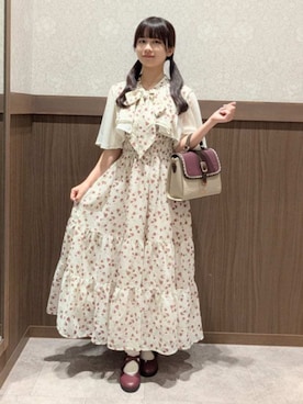 「アイテム（パンプス）」を使った、axes femmeさん（レディース・150cm）の夏コーディネート