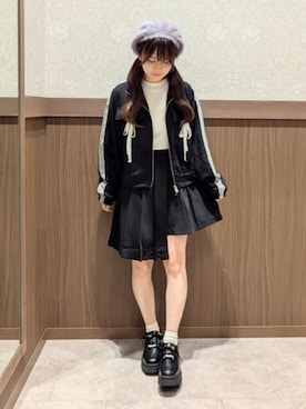 「アイテム（その他アウター）」を使った、axes femmeさん（レディース・150cm）の秋コーディネート