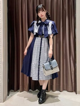 【アクシーズファムカワイイ】（M）ワンピース ドレス カットワークレース フレア 最終値下げ‼️美品❣️axes femme ❣️アクシーズファム膝丈