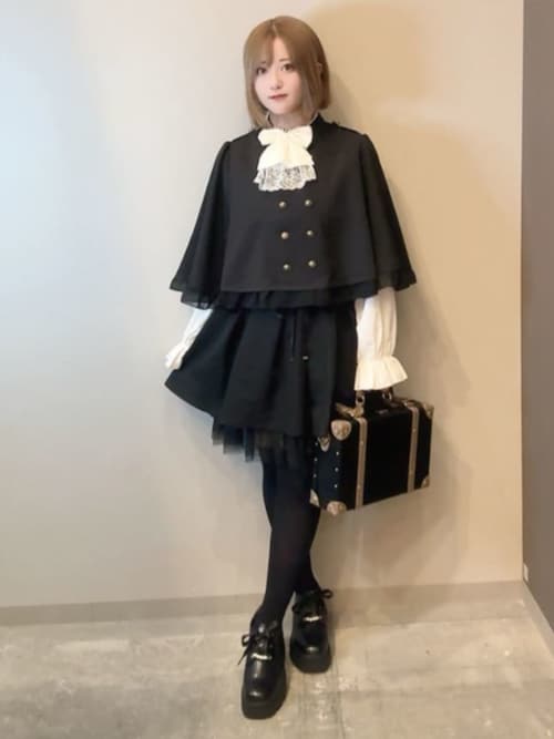 リボン×ジャボブローチ付ブラウス