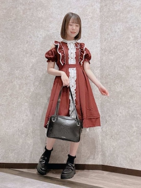 「axes femme（アクシーズファム）のダブルクロスレースシューズ（パンプス、ブラック系）」を使った、axes femmeさん（レディース・165cm）の夏コーディネート