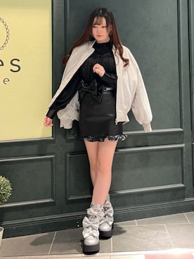 「モノトーンコーデ」｜「アイテム（MA-1）」を使った、axes femmeさん（レディース・160cm）の秋コーディネート