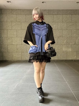 「NIBBLE POISON（ニブルポイズン）のバイカラー肩あきカットプルオーバー（Tシャツ/カットソー、ブラック系）」を使った、axes femmeさん（レディース・156cm）の春コーディネート