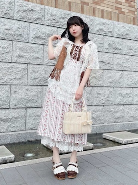 「axes femme（アクシーズファム）のベルト使いレースフリルサボ（サンダル、ブラウン系）」を使った、axes femmeさん（レディース・165cm）の夏コーディネート