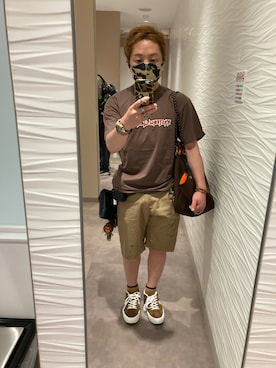 「アイテム（ヘッドフォン/イヤホン、ブラウン系）」を使った、名和 賢悟さん（メンズ・159cm）の夏コーディネート