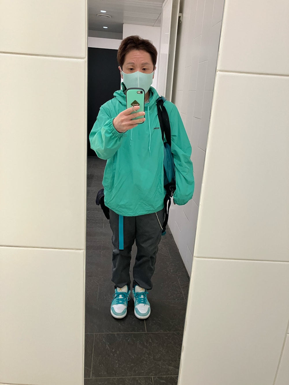 supreme センターパイル ロゴ ティファニーブルー パーカー Supreme の 