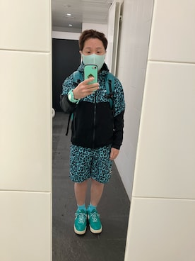 「アイテム（PC・スマホグッズ/家電）」を使った、名和 賢悟さん（メンズ・159cm）の秋コーディネート