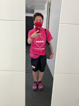 「アイテム（スマホグッズ）」を使った、名和 賢悟さん（メンズ・159cm）の夏コーディネート