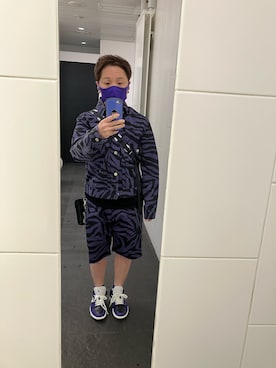 「アイテム（PC・スマホグッズ/家電）」を使った、名和 賢悟さん（メンズ・159cm）の秋コーディネート