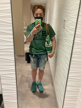 「HYSTERIC GLAMOUR（ヒステリックグラマー）のアイテム（スマホグッズ）」を使った、名和 賢悟さん（メンズ・159cm）の秋コーディネート