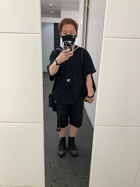 「uniform experiment（ユニフォームエクスペリメント）のアイテム（スマホケース/カバー）」を使った、名和 賢悟さん（メンズ・159cm）の夏コーディネート