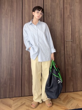 A.P.C.のトートバッグを使った人気ファッションコーディネート