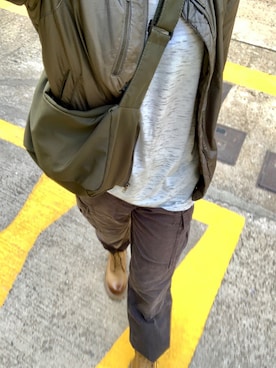 「lativ（ラティーヴ）のアイテム（パンツ）」を使った、Ting Waiさん（レディース・175cm）の冬コーディネート