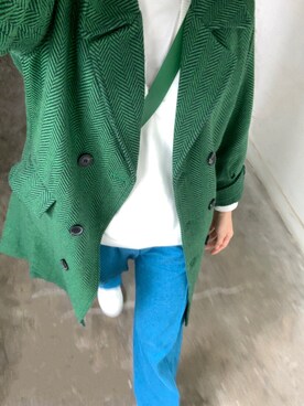 「通勤穿搭」｜「アイテム（Tシャツ/カットソー）」を使った、Ting Waiさん（レディース・175cm）の冬コーディネート