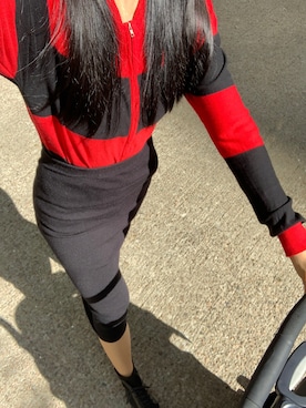 「HOMMEのアイテム」を使った、Ting Waiさん（レディース・175cm）の春コーディネート