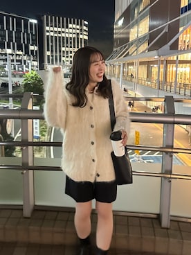 アシメショートパンツを使った人気ファッションコーディネート
