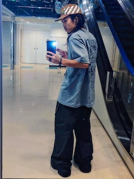 「off white（オフホワイト）のアイテム」を使った、Royさん（メンズ・162cm）の秋コーディネート