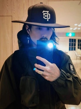 「XRAGEのアイテム（リング、シルバー系）」を使った、Royさん（メンズ）の春コーディネート