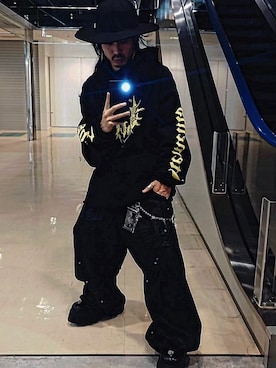 「JULIUS（ユリウス）のアイテム」を使った、Royさん（メンズ・162cm）の春コーディネート