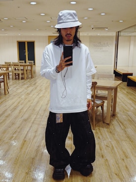 「アイテム（チョーカー）」を使った、Royさん（メンズ・162cm）の秋コーディネート