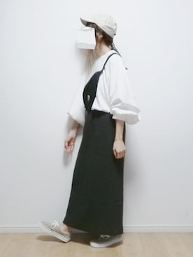 「袖ボリューム」｜「アイテム（スニーカー）」を使った、i-waさん（レディース・153cm）の秋コーディネート