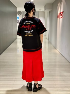 「red」｜「アイテム（サンダル）」を使った、にしはたさん（レディース・166cm）の春コーディネート