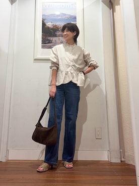 「URBAN RESEARCH Sonny Label(アーバンリサーチサニーレーベル)の『WEB限定』スタンドカラーフリルペプラムブラウス(シャツ/ブラウス、ベージュ系)」を使った、たぐまさやこさん(レディース・158cm)の秋コーディネート
