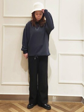 「SHOO・LA・RUE（シューラルー）の【S-LL】脚のラインをきれいに見せる サイドライン起毛イージーパンツ（その他パンツ、ブラック系）」を使った、P☆さん（レディース）の冬コーディネート