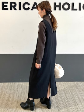 「AMERICAN HOLIC」｜「アイテム（ジャンパースカート）」を使った、asumi.さん（レディース・160cm）の秋コーディネート