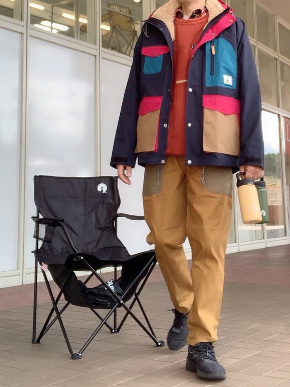 「アウトドアスタイル、キャンプ、ソロキャンプ、CAPTAIN STAG」｜「CAPTAIN STAGのアイテム（ジャケット/アウター、ブルー系）」を使った、tak mikさん（メンズ・173cm）の冬コーディネートの1枚目の写真