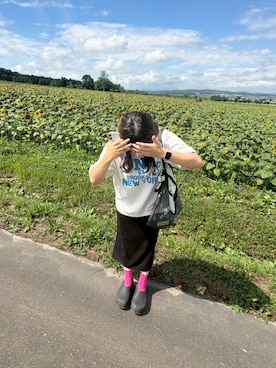 「アイテム（バンダナ/スカーフ）」を使った、momoko さん（レディース・161cm）の秋コーディネート