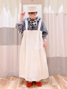 「ピグメント」｜「アイテム（ジャンパースカート）」を使った、みなも (･×･)さん（レディース・151cm）の春コーディネート