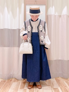 「麦わら帽子」｜「アイテム（ジャンパースカート）」を使った、みなも (･×･)さん（レディース・151cm）の春コーディネート