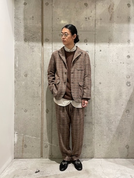 「uncut bound」｜「アイテム（スリッポン）」を使った、みうらさん（メンズ・177cm）の秋コーディネート