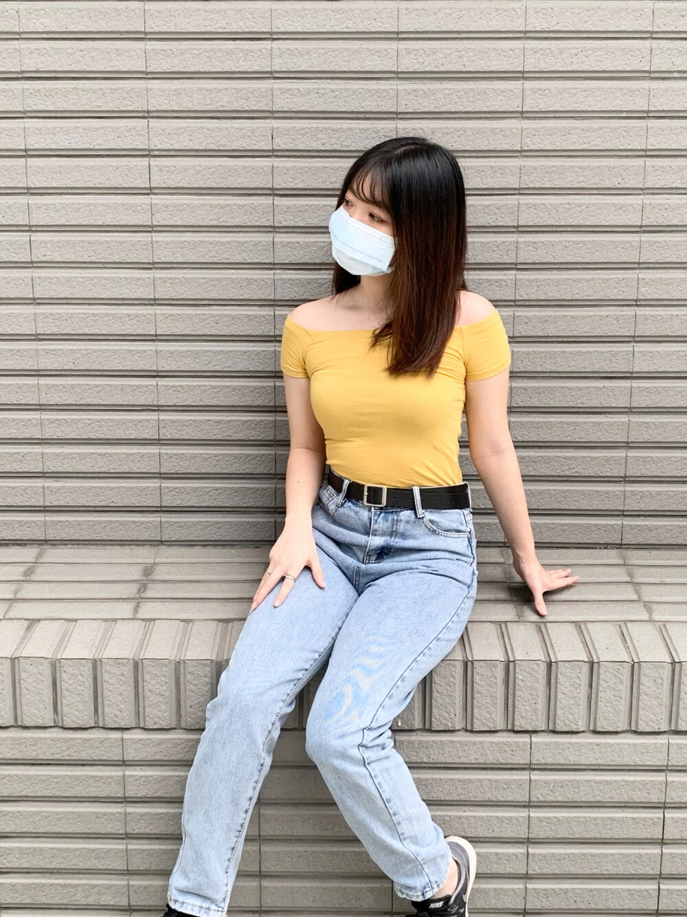 「no brandのアイテム（デニムパンツ、ブルー系）」を使った、RAIさん（レディース・150cm）の夏コーディネートの1枚目の写真