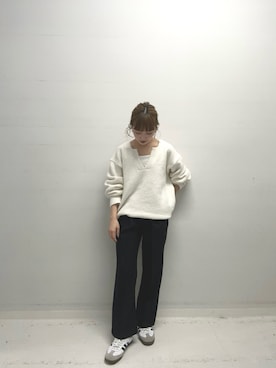 「SENSE OF PLACE by URBAN RESEARCH（センスオブプレイスバイアーバンリサーチ）のセンタープレスセミフレアパンツ（スラックス）」を使った、中西萌香さん（レディース・148cm）の冬コーディネート