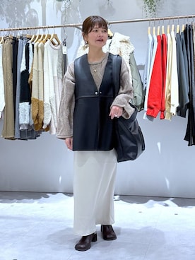 「アイテム（ベスト）」を使った、おかえりさん（レディース・153cm・40代）の秋コーディネート